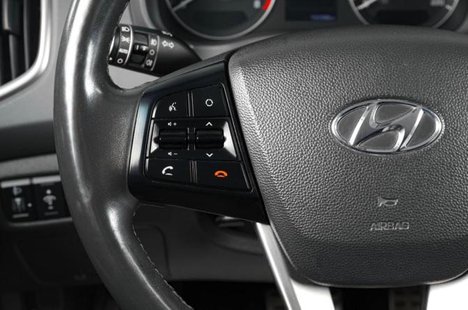 Hyundai Creta I с пробегом 2019 года, цена 1 799 000 рублей, 127000 км, внедорожник, Автокод Объявления