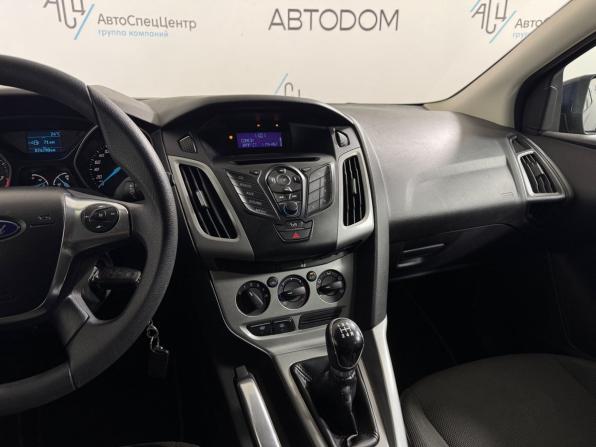 Ford Focus III с пробегом 2012 года, цена 864 000 рублей, 74788 км, хэтчбек, Автокод Объявления