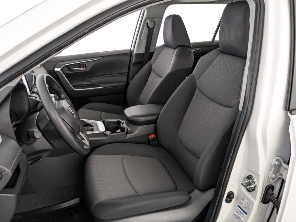 Toyota RAV4 V (XA50) с пробегом 2022 года, цена 4 000 000 рублей, 1361 км, внедорожник, Автокод Объявления