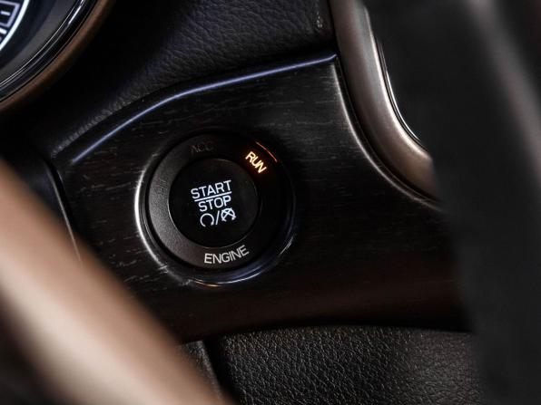 Jeep Grand Cherokee IV (WK2) Рестайлинг с пробегом 2014 года, цена 2 490 000 рублей, 127651 км, внедорожник, Автокод Объявления
