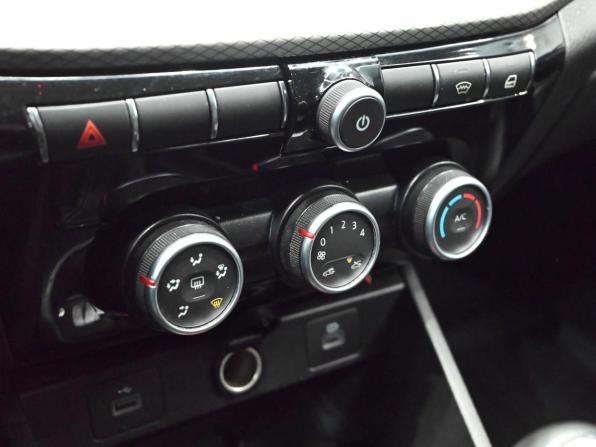 Lada (ВАЗ) Vesta I Рестайлинг (NG) с пробегом 2023 года, цена 1 350 000 рублей, 63211 км, универсал, Автокод Объявления