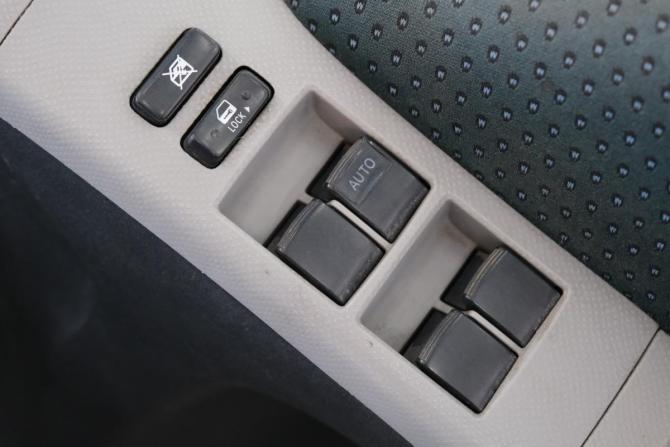 Toyota Vitz II (XP90) с пробегом 2005 года, цена 589 000 рублей, 148700 км, хэтчбек, Автокод Объявления