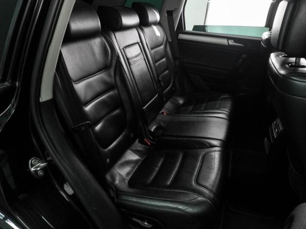Volkswagen Touareg II с пробегом 2011 года, цена 1 595 000 рублей, 271557 км, внедорожник, Автокод Объявления