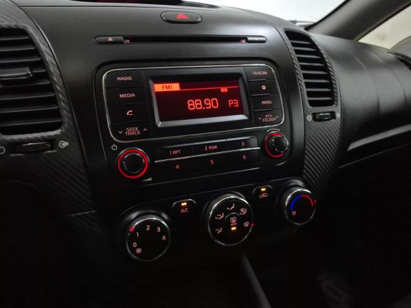 Kia Cerato III с пробегом 2014 года, цена 1 040 000 рублей, 219622 км, седан, Автокод Объявления