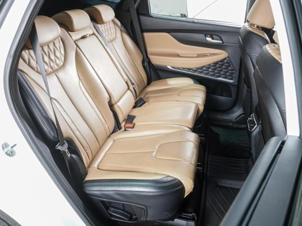 Hyundai Santa Fe IV Рестайлинг с пробегом 2021 года, цена 3 499 000 рублей, 107259 км, внедорожник, Автокод Объявления