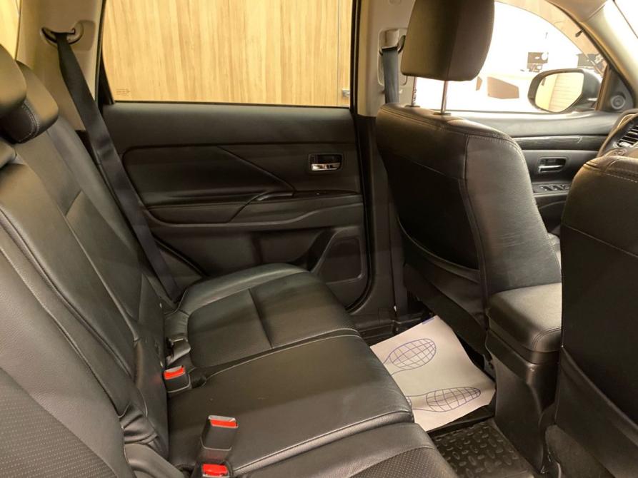 Mitsubishi Outlander III Рестайлинг 2 Санкт-Петербург  - изображение 20