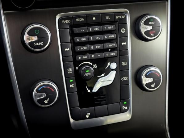 Volvo S60 II Рестайлинг с пробегом 2014 года, цена 1 715 000 рублей, 114730 км, седан, Автокод Объявления