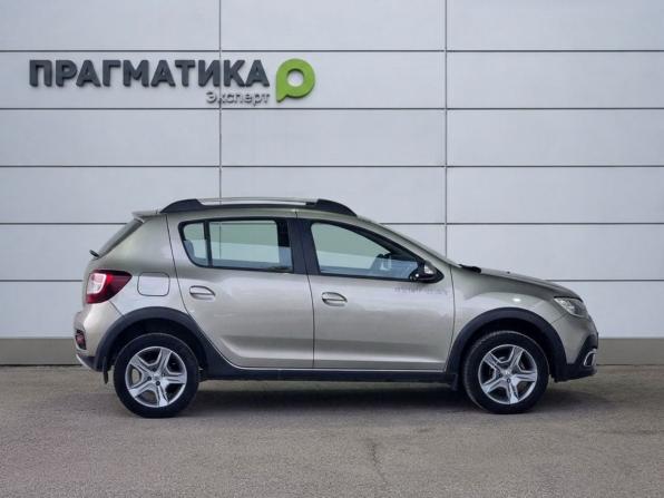 Renault Sandero II Рестайлинг с пробегом 2020 года, цена 1 499 000 рублей, 28450 км, хэтчбек, Автокод Объявления