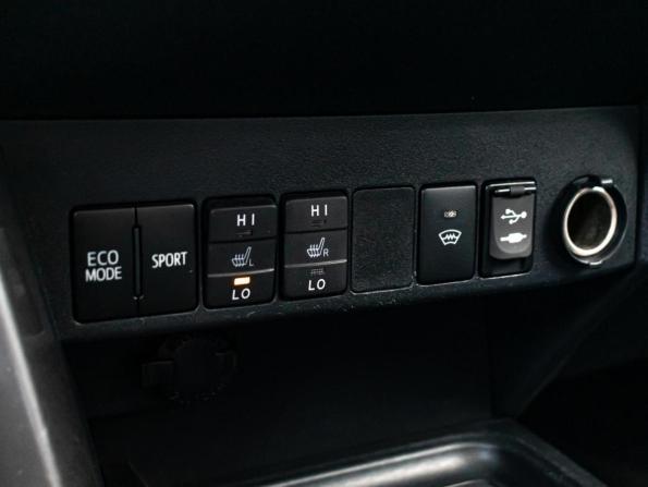 Toyota RAV4 IV (XA40) Рестайлинг с пробегом 2019 года, цена 2 399 000 рублей, 162675 км, внедорожник, Автокод Объявления