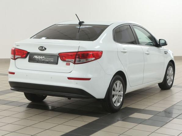 Kia Rio III Рестайлинг с пробегом 2017 года, цена 1 155 000 рублей, 121000 км, седан, Автокод Объявления
