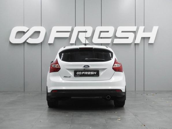 Ford Focus III с пробегом 2013 года, цена 970 000 рублей, 135584 км, хэтчбек, Автокод Объявления
