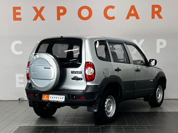 Chevrolet Niva I Рестайлинг с пробегом 2011 года, цена 475 000 рублей, 154324 км, внедорожник, Автокод Объявления