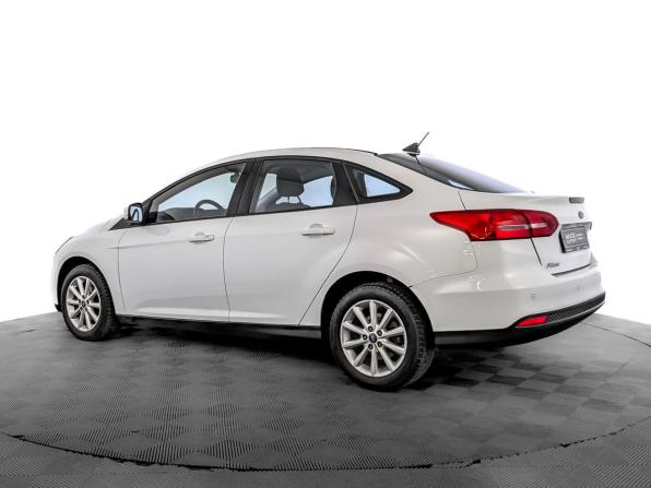 Ford Focus III Рестайлинг с пробегом 2018 года, цена 1 225 000 рублей, 90735 км, седан, Автокод Объявления