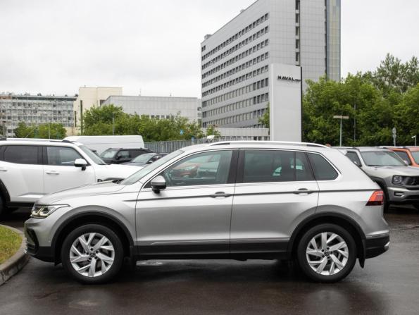 Volkswagen Tiguan II Рестайлинг с пробегом 2021 года, цена 2 913 000 рублей, 123232 км, внедорожник, Автокод Объявления