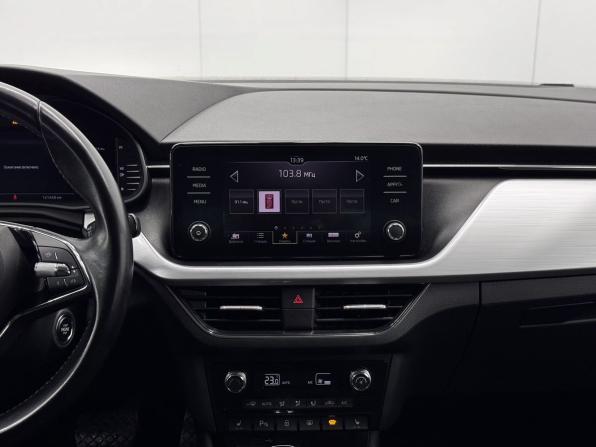 Skoda Rapid II с пробегом 2022 года, цена 1 710 000 рублей, 121457 км, лифтбек, Автокод Объявления