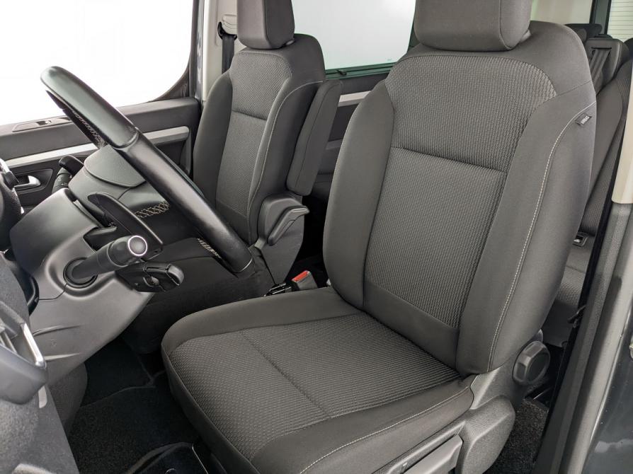 Opel Zafira Life I Москва  - изображение 22