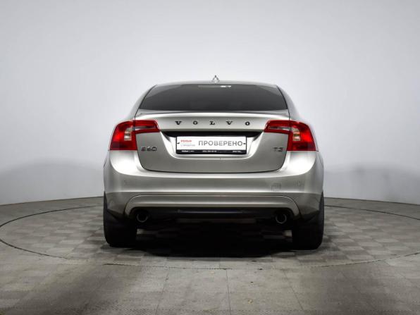 Volvo S60 II Рестайлинг с пробегом 2014 года, цена 990 000 рублей, 224033 км, седан, Автокод Объявления