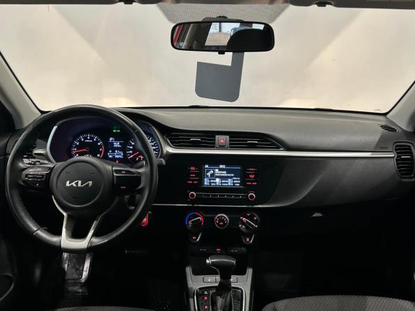 Kia Rio IV Рестайлинг с пробегом 2021 года, цена 1 599 000 рублей, 68735 км, седан, Автокод Объявления