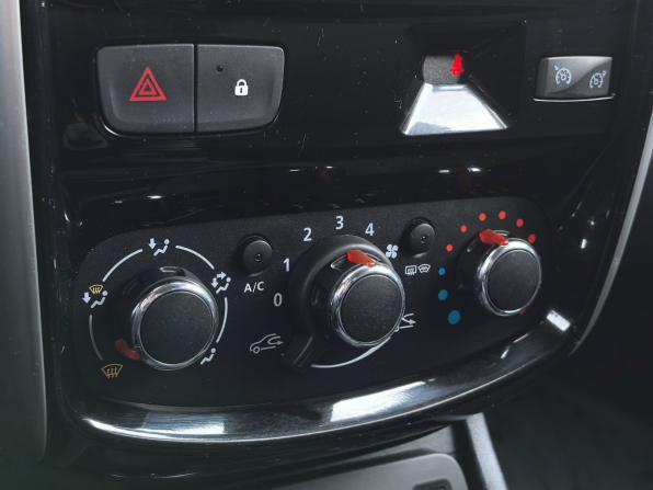 Nissan Terrano III (D10) с пробегом 2020 года, цена 1 650 000 рублей, 73245 км, внедорожник, Автокод Объявления
