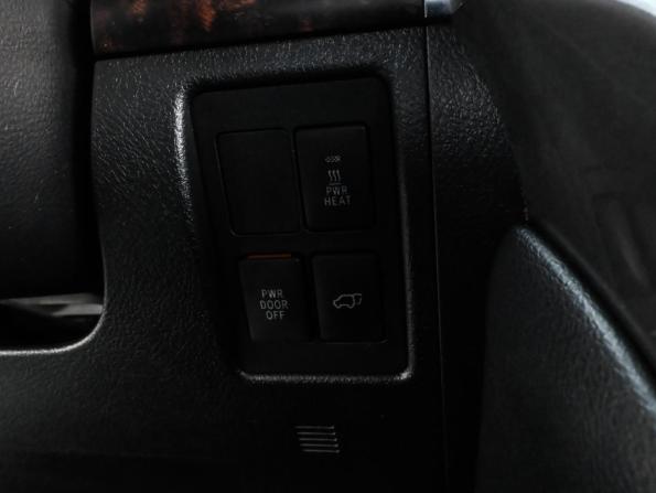 Toyota Land Cruiser 200 Series с пробегом 2012 года, цена 3 500 000 рублей, 154393 км, внедорожник, Автокод Объявления