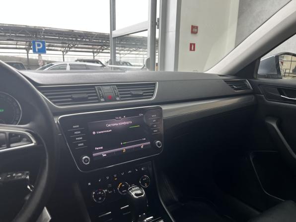 Skoda Superb III с пробегом 2018 года, цена 1 810 000 рублей, 135000 км, лифтбек, Автокод Объявления