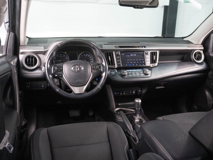 Toyota RAV4 IV (XA40) Рестайлинг Сургут  - изображение 6