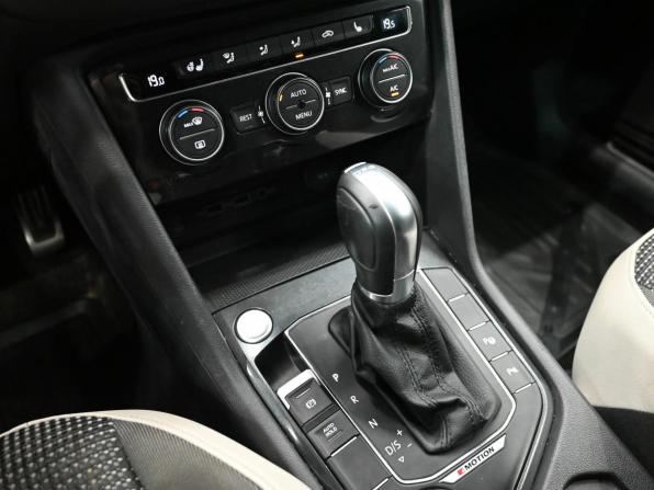 Volkswagen Tiguan II с пробегом 2019 года, цена 3 020 000 рублей, 96628 км, внедорожник, Автокод Объявления