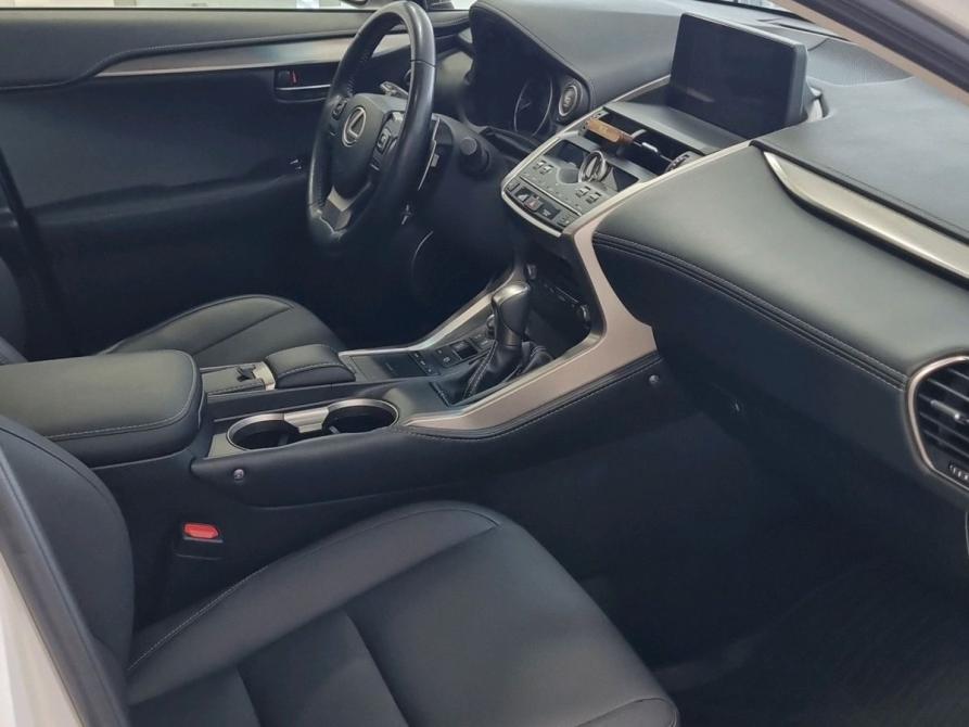 Lexus NX I Рестайлинг Омск  - изображение 11