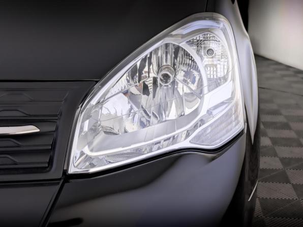 Opel Combo PCMA с пробегом 2021 года, цена 2 110 000 рублей, 48701 км, компактвэн, Автокод Объявления