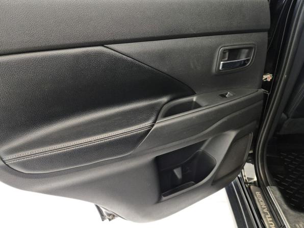 Mitsubishi Outlander III Рестайлинг с пробегом 2014 года, цена 1 479 000 рублей, 215262 км, внедорожник, Автокод Объявления