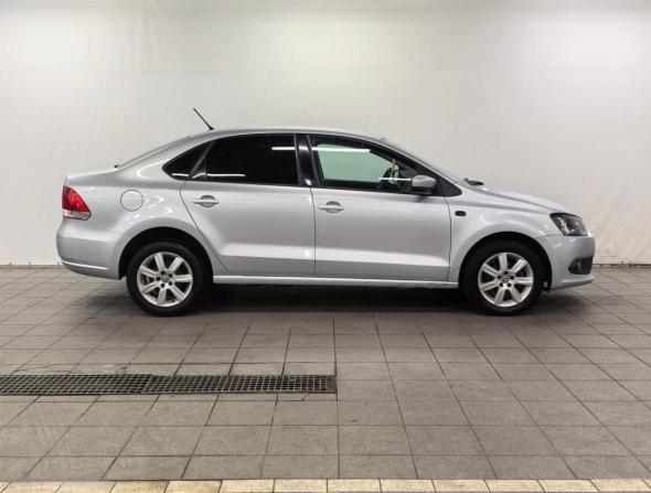 Volkswagen Polo V с пробегом 2013 года, цена 550 000 рублей, 220000 км, седан, Автокод Объявления