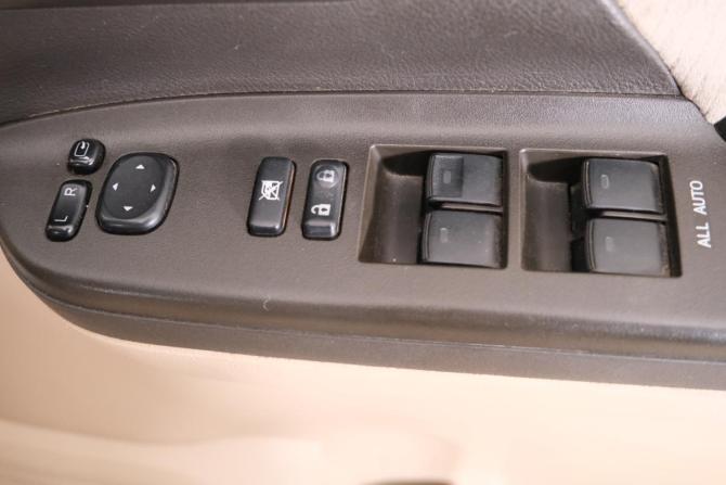 Toyota Alphard I с пробегом 2009 года, цена 2 399 000 рублей, 226000 км, минивэн, Автокод Объявления
