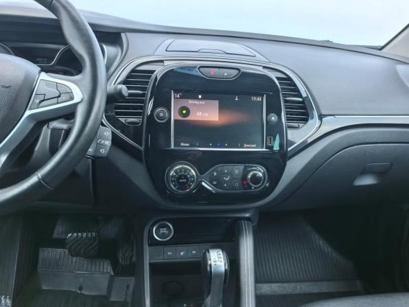 Renault Kaptur I Рестайлинг с пробегом 2022 года, цена 1 440 000 рублей, 160000 км, внедорожник, Автокод Объявления