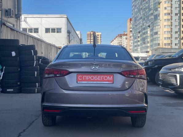 Hyundai Solaris II Рестайлинг с пробегом 2020 года, цена 1 349 000 рублей, 163000 км, седан, Автокод Объявления