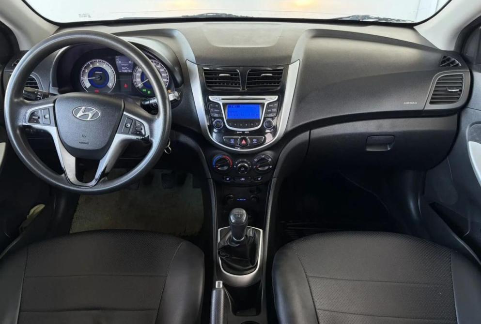 Hyundai Solaris I Киров  - изображение 11