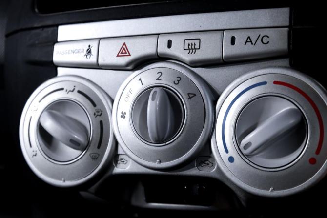 Toyota Passo I (C10) с пробегом 2004 года, цена 330 000 рублей, 248198 км, хэтчбек, Автокод Объявления
