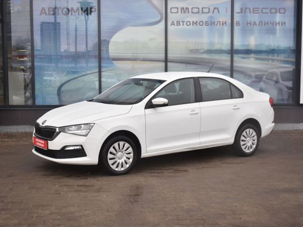 Skoda Rapid II с пробегом 2021 года, цена 1 345 000 рублей, 62031 км, лифтбек, Автокод Объявления