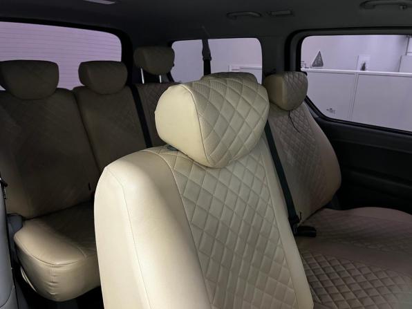 Hyundai H-1 II Рестайлинг 2 с пробегом 2018 года, цена 2 550 000 рублей, 175000 км, минивэн, Автокод Объявления
