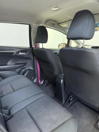 Honda Fit III Рестайлинг с пробегом 2018 года, цена 1 019 000 рублей, 60696 км, хэтчбек, Автокод Объявления