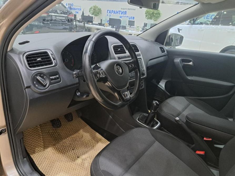 Volkswagen Polo V Рестайлинг Казань  - изображение 20