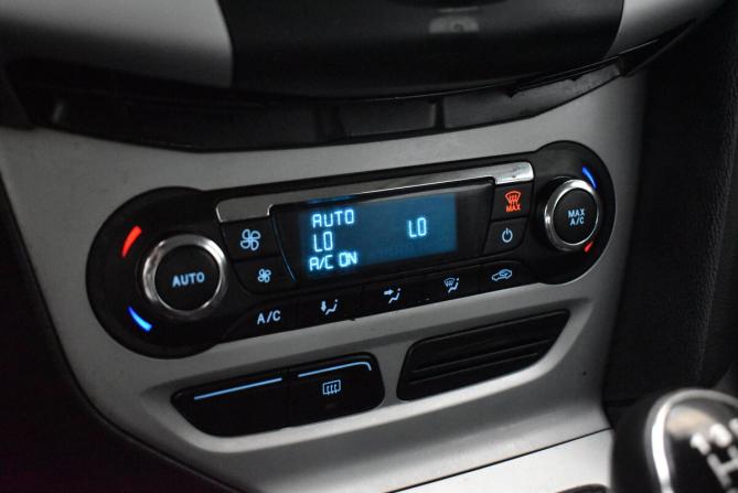 Ford Focus III с пробегом 2012 года, цена 570 000 рублей, 300241 км, хэтчбек, Автокод Объявления
