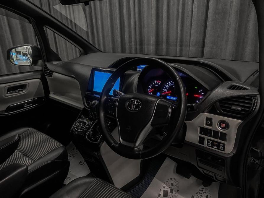 Toyota Noah III (R80) Рестайлинг Красноярск  - изображение 8