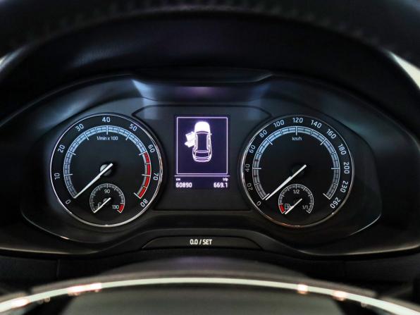 Skoda Karoq I с пробегом 2020 года, цена 2 550 000 рублей, 60890 км, внедорожник, Автокод Объявления