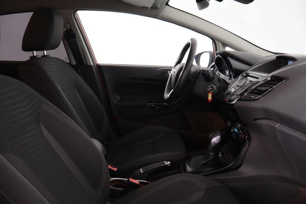 Ford Fiesta Mk6 Рестайлинг Санкт-Петербург  - изображение 11