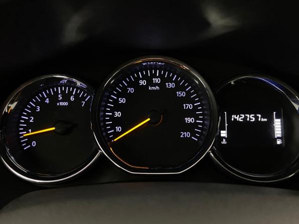Renault Logan II Рестайлинг с пробегом 2019 года, цена 945 000 рублей, 142753 км, седан, Автокод Объявления