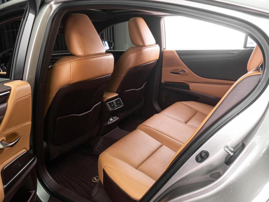 Lexus ES VII Тюмень  - изображение 23