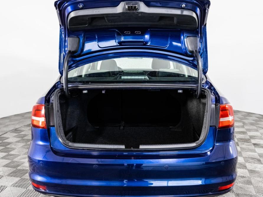 Volkswagen Jetta VI Рестайлинг Санкт-Петербург  - изображение 18