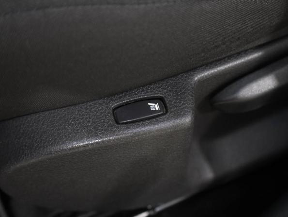 Renault Sandero II Рестайлинг с пробегом 2018 года, цена 1 369 000 рублей, 92072 км, хэтчбек, Автокод Объявления