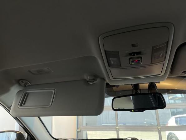 Toyota RAV4 IV (XA40) Рестайлинг с пробегом 2018 года, цена 2 299 000 рублей, 114153 км, внедорожник, Автокод Объявления