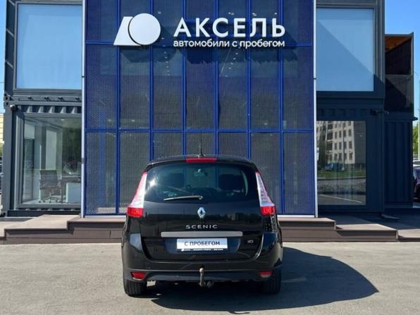Renault Scenic III с пробегом 2010 года, цена 740 000 рублей, 178000 км, компактвэн, Автокод Объявления